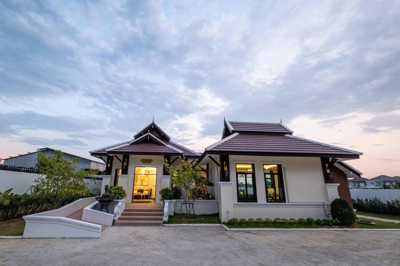 Lanna Kamin Pool Villa Airport Чиангмай Екстериор снимка